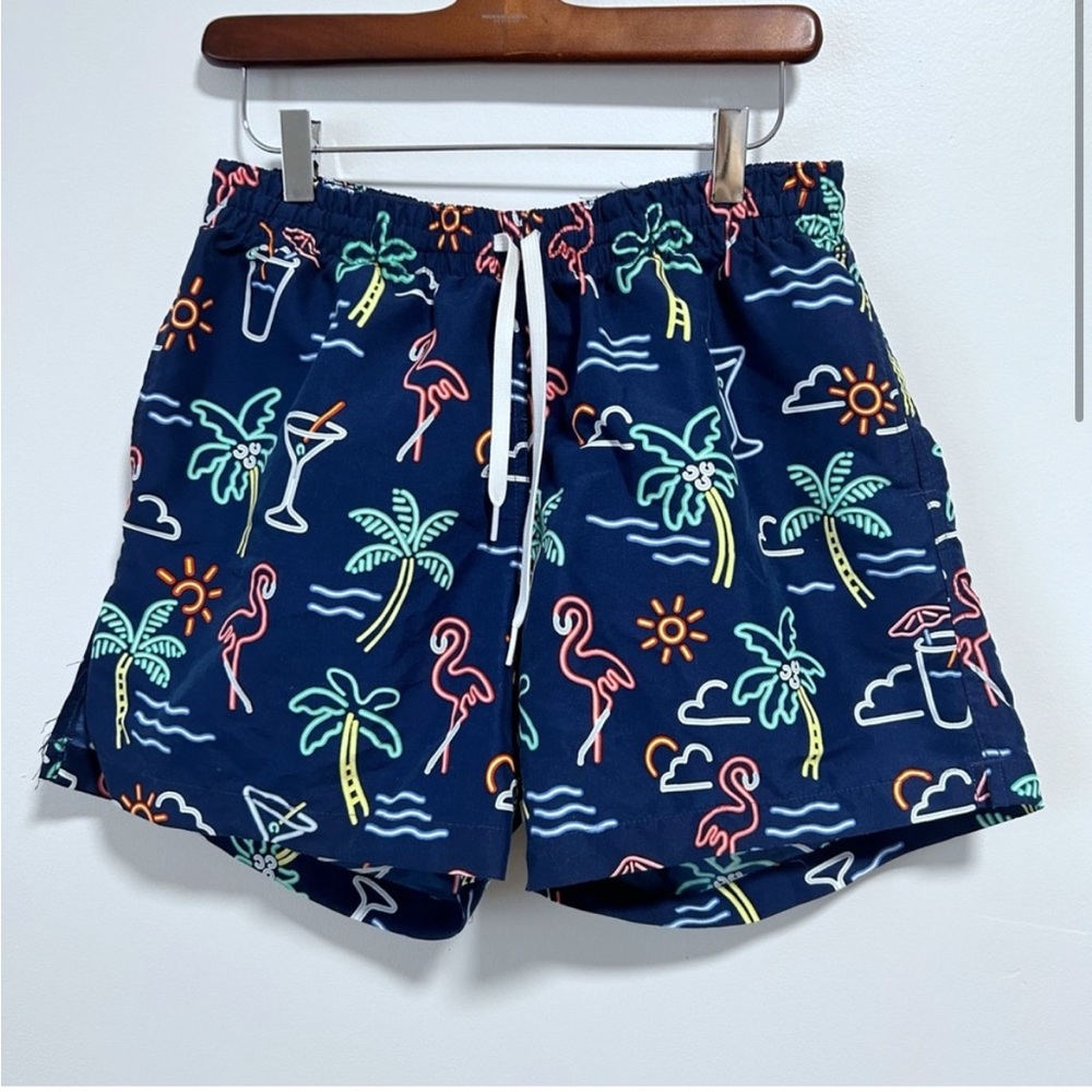 Chubbies 5” Swim Shorts Men’s Size Large Navy Blue Flamingo Neon Lights Trees L
